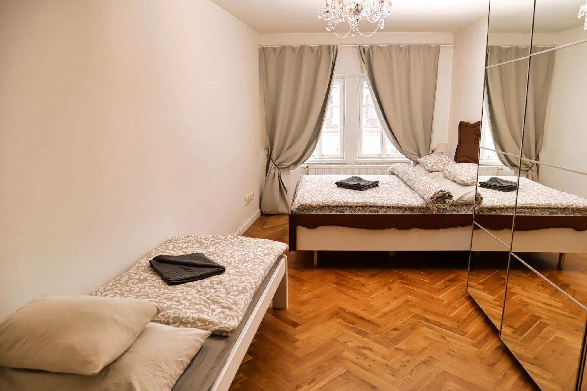 Apartmán At The Blue Lion & Parking Assistance